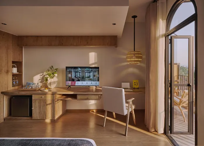The Motifs Eco Hotel - Sha Extra Plus