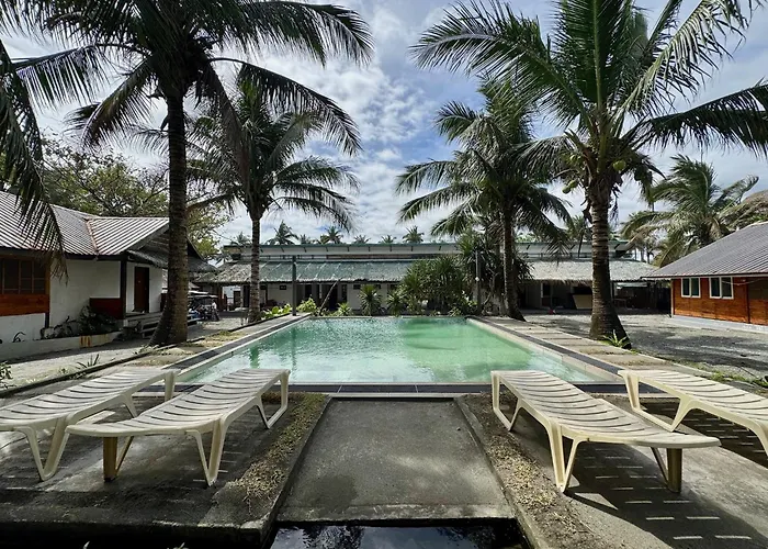 North Shore Surf Camp
