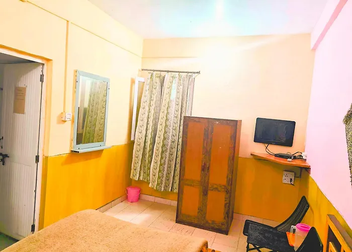 Himvadi Resorts Kausani