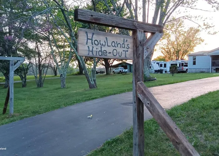 Mountain Camper At Howland'S Hideout
