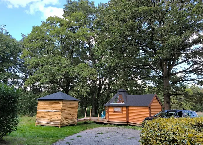 Camping Canal De Nantes A Brest- Logements Classiques Et Insolites- 40 Minutes Nantes Et Saint-Nazaire