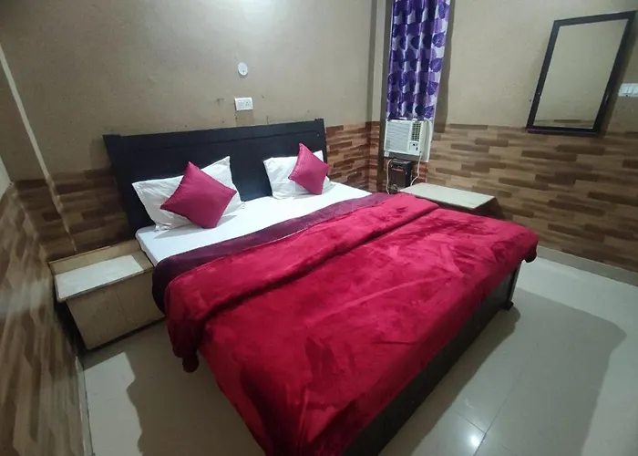 Hotel Ishaan International Near Yatra Parchi Counter 2