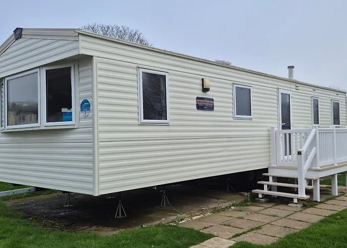 Caravan J&L Weymouth Bay