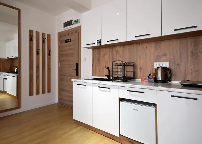 Lakeview Apartments