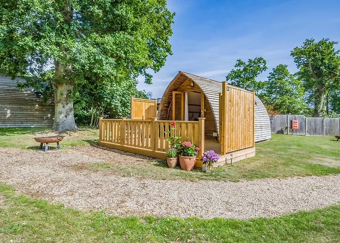 1 Bed In Northrepps Oc-F32560
