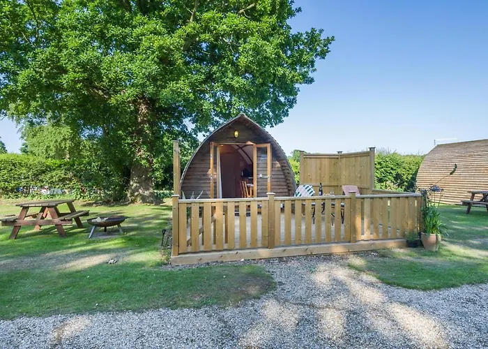 1 Bed In Northrepps Oc-F32559