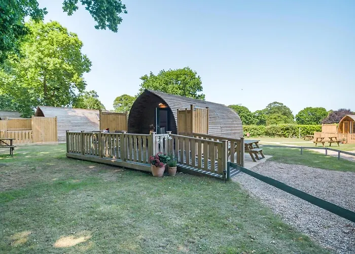 1 Bed In Northrepps Oc-F32555