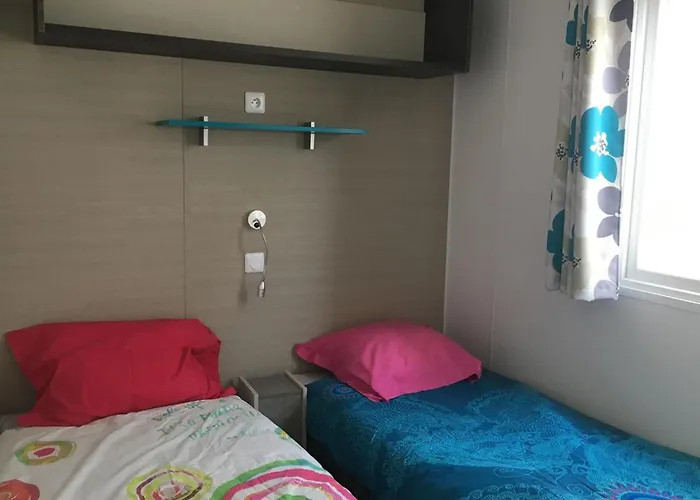 Mobil-Home 3 Chambres Avec Terrasse A Sarzeau - Api-1-52-405