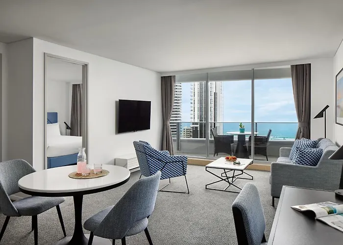 Meriton Suites Broadbeach