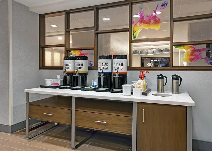 Hampton Inn Westfield