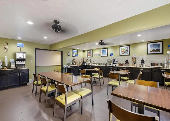 Best Western Airport Albuquerque Innsuites Hotel & Suites