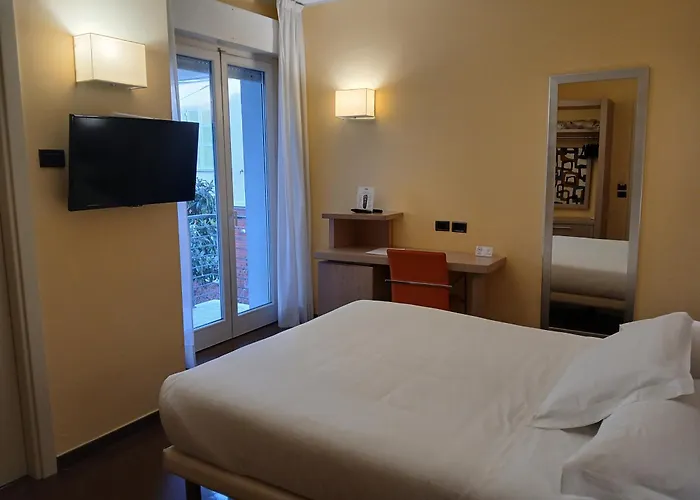 Hotel Chiaraluna