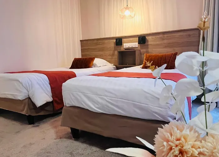 Logis Hotel Restaurant Des Voyageurs