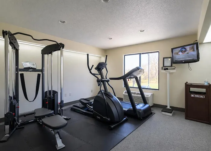 Greenfield Inn & Suites Owensboro, Ky Airport
