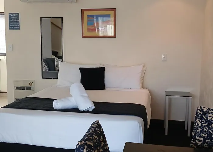 Palm City Motor Inn