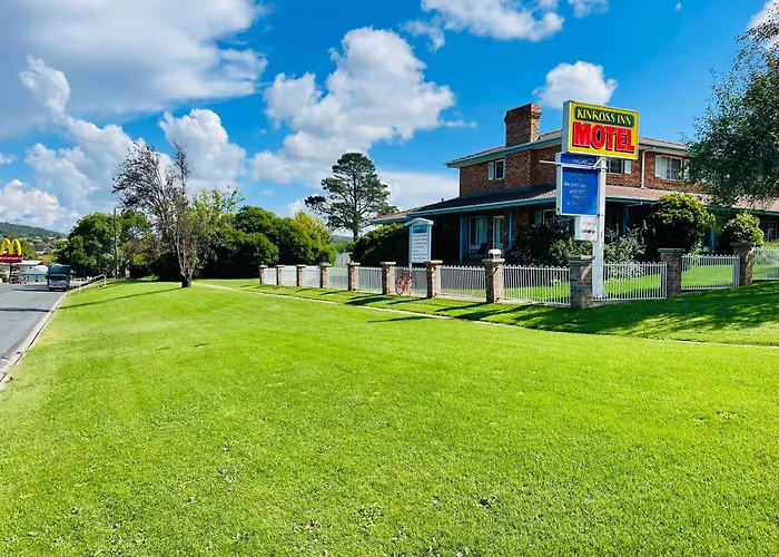 Kinross Inn