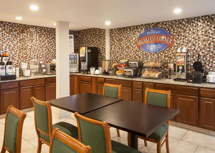 Baymont By Wyndham Texarkana