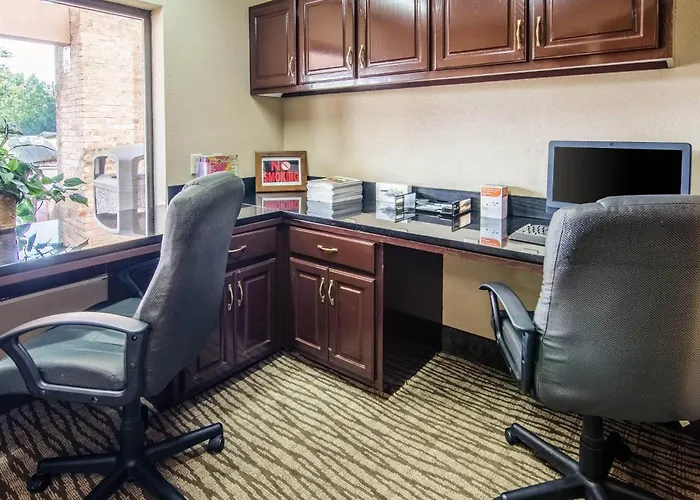 Quality Suites Graham - Burlington South
