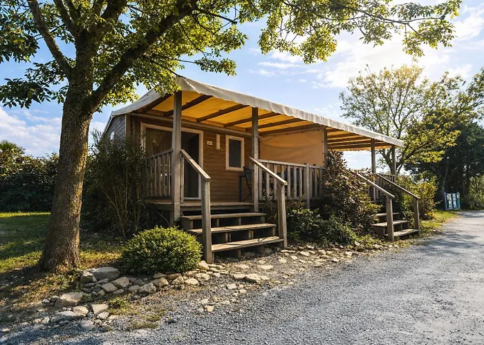 Camping Paradis 4 Etoiles Au Port De L'Houmeau - La Rochelle