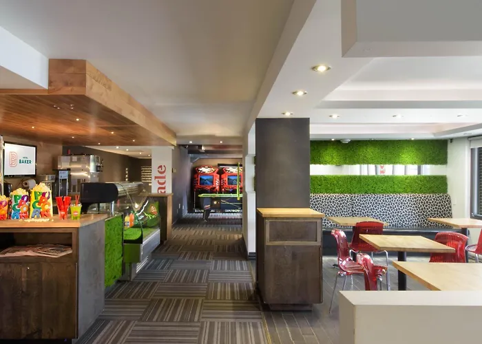Hotel Baker