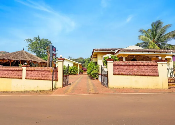 Fabhotel La Pablo Resort Nr Chapora Fort