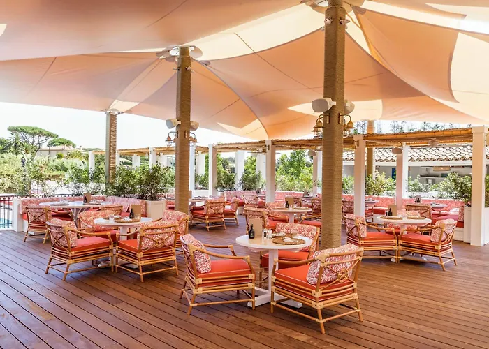 Hotel La Tartane Saint-Tropez