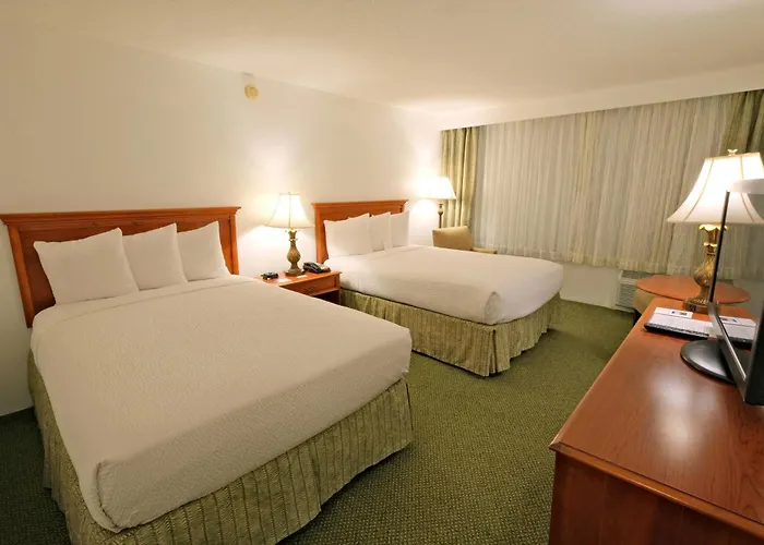 Ramada Plaza By Wyndham Waikiki