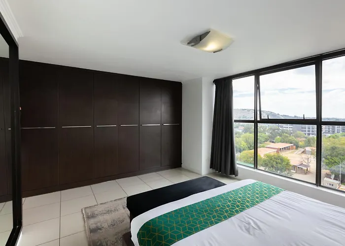 The Nicol Hotel And Apartments
