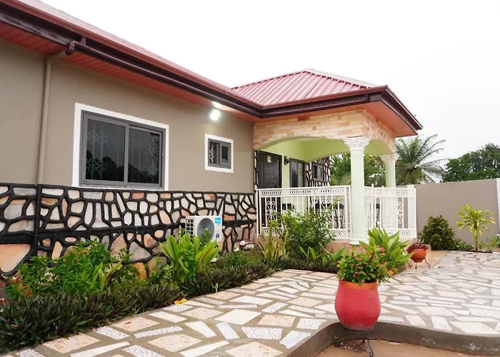 Madora Lodge