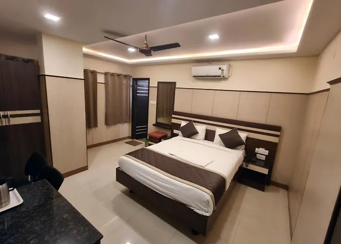 Anand Regency Majestic Hotel Bangalore