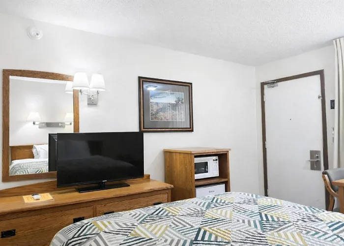 Sundowner Inn Forsyth I 94