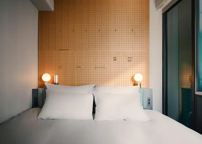 Base Layer Hotel Nagoya Nishiki