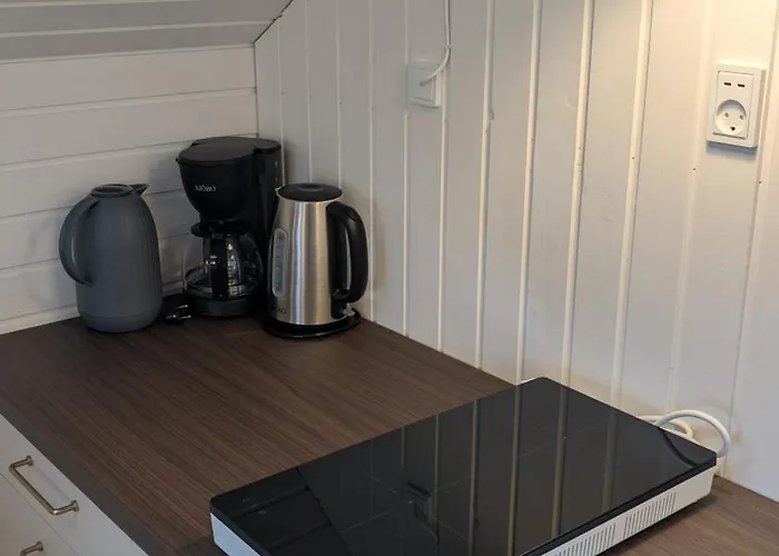 Henneby Camping - Hytter