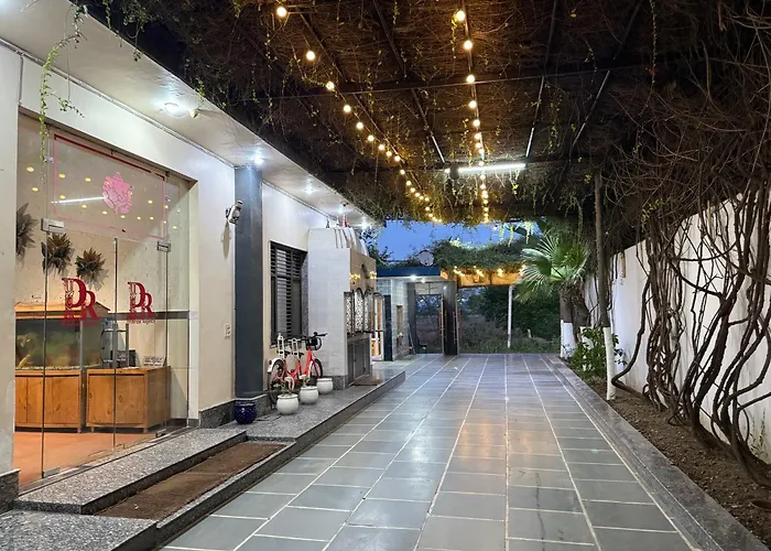Primrose Hotel