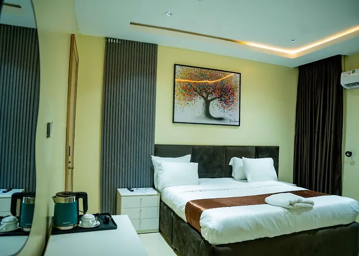 Nirvana City Hotel