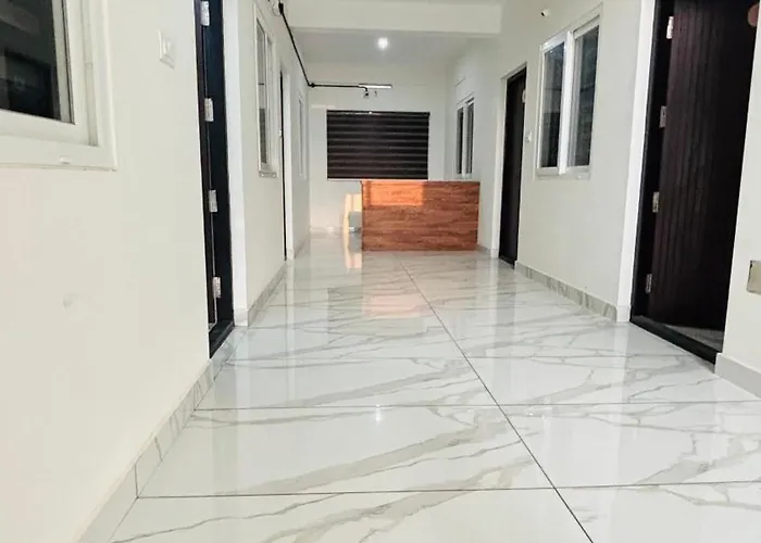 Miracle Inn Near Al-Ameen College