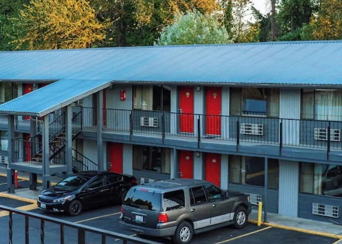 Rama Inn Motel And Rv Park