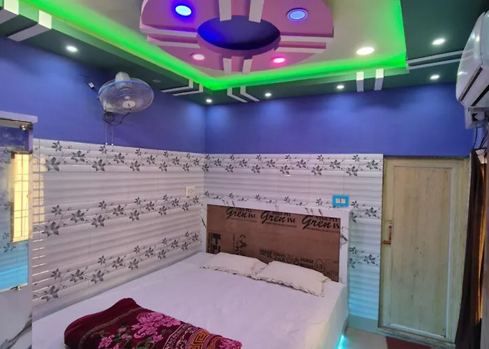 New Suvam Lodge & Hotel