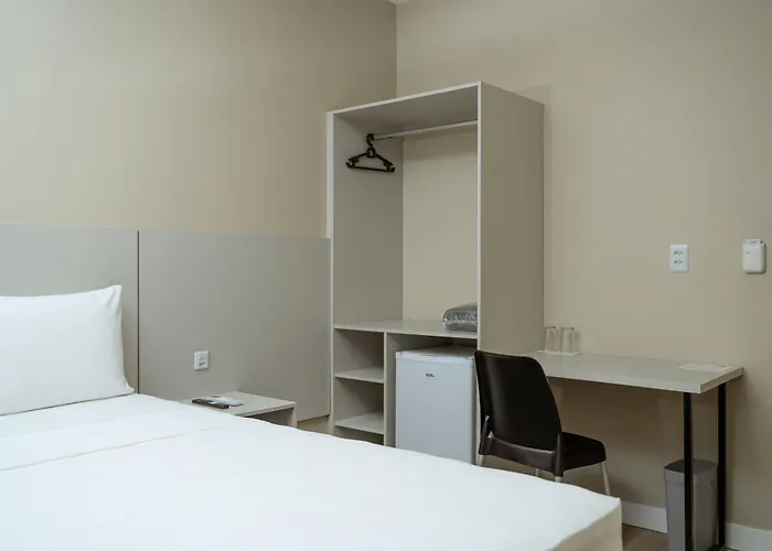 Hotel Equinócios Express