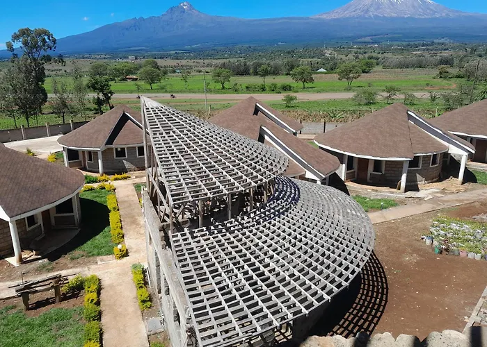 Oloitoktok Airstrip Resort - Amboseli
