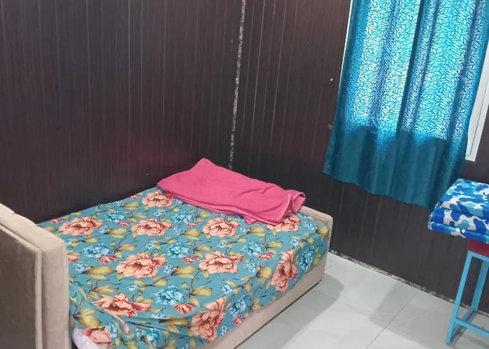 Amigos Rooms