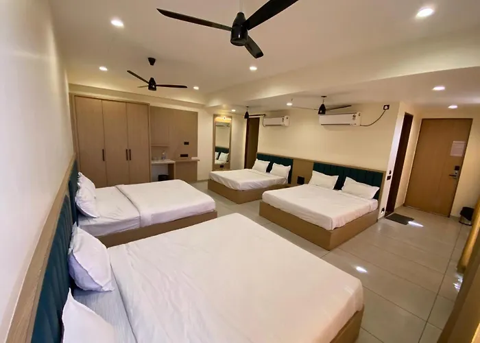 Mahadev Hotel
