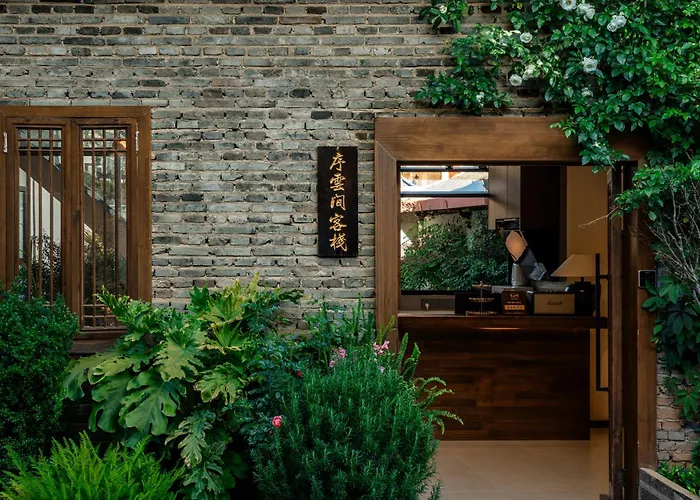 The Misty Garden Inn - Chinese Style Courtyard - Lijiang Ancient Town Branch - Free Pick Up Once From Airport & Railway More Than Three Nights