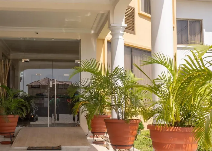 Empire Court Hotel