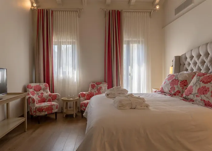Alistos Hotel