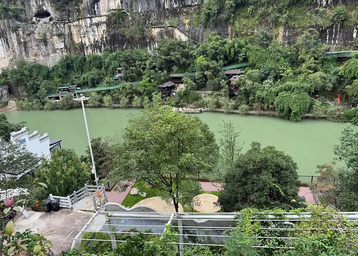 Taofanting Riverside Hotel