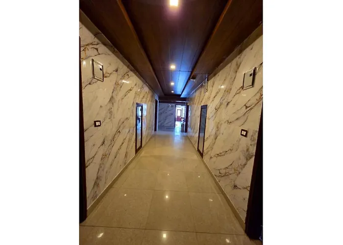 Hotel Green Tara By Trippers Club