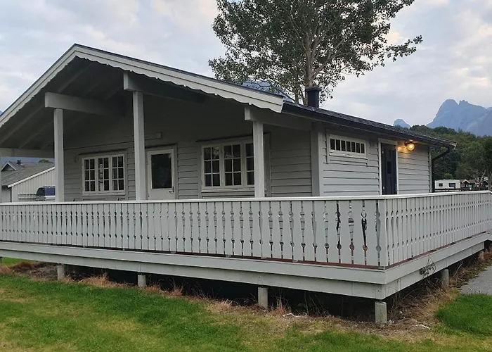 Andalsnes Camping Og Motell As