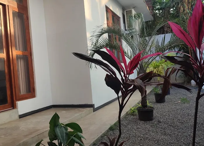 Bumba Cafe & Villa