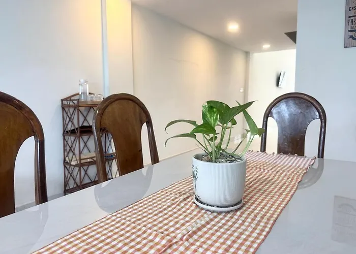Spacious 5Br Townhouse In Central Phnom Penh